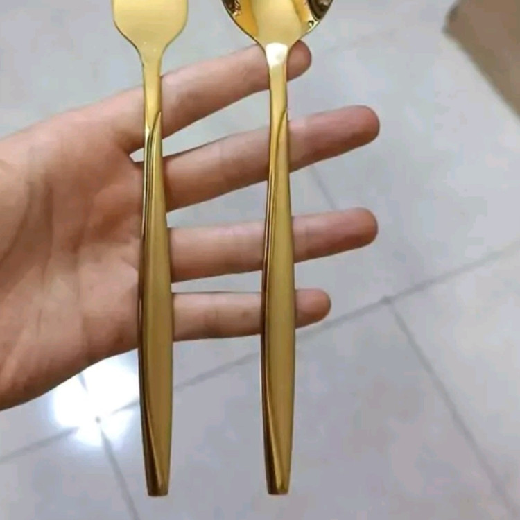 قاشق و چنگال جعبه بنفش طلایی یونیک ژرمنی طرح ماینز