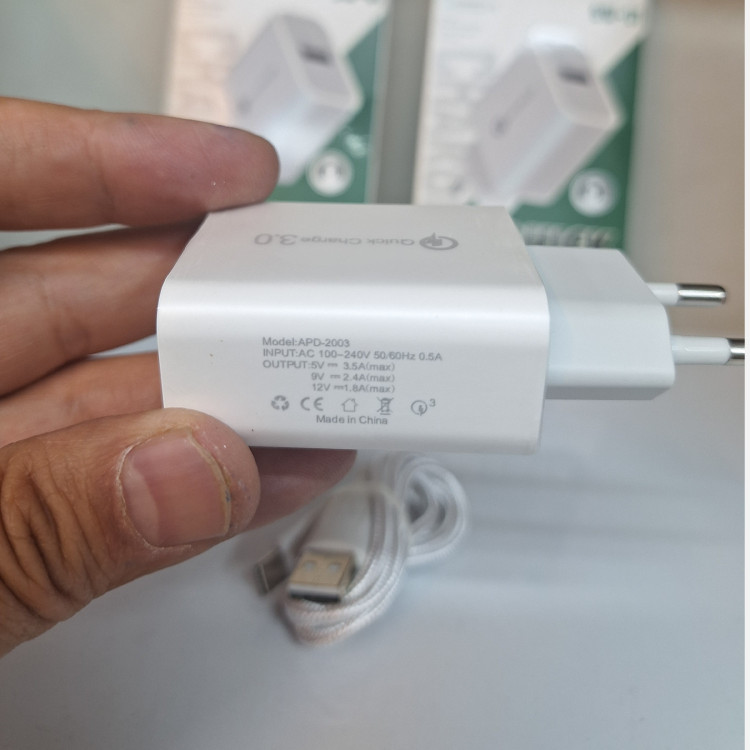 شارژر فست اورجینال با کابل تایپ سی BW-U1
